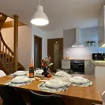 Nyaraló Jayata *